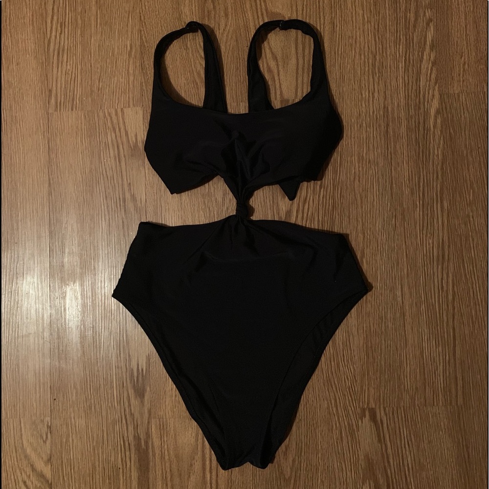 Aerie cut out swimsuit!